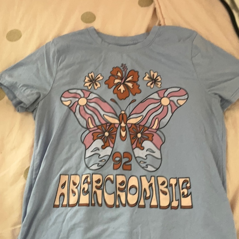 A light Blue Abercrombie 92 Graphic Tee Size 13/14 kids